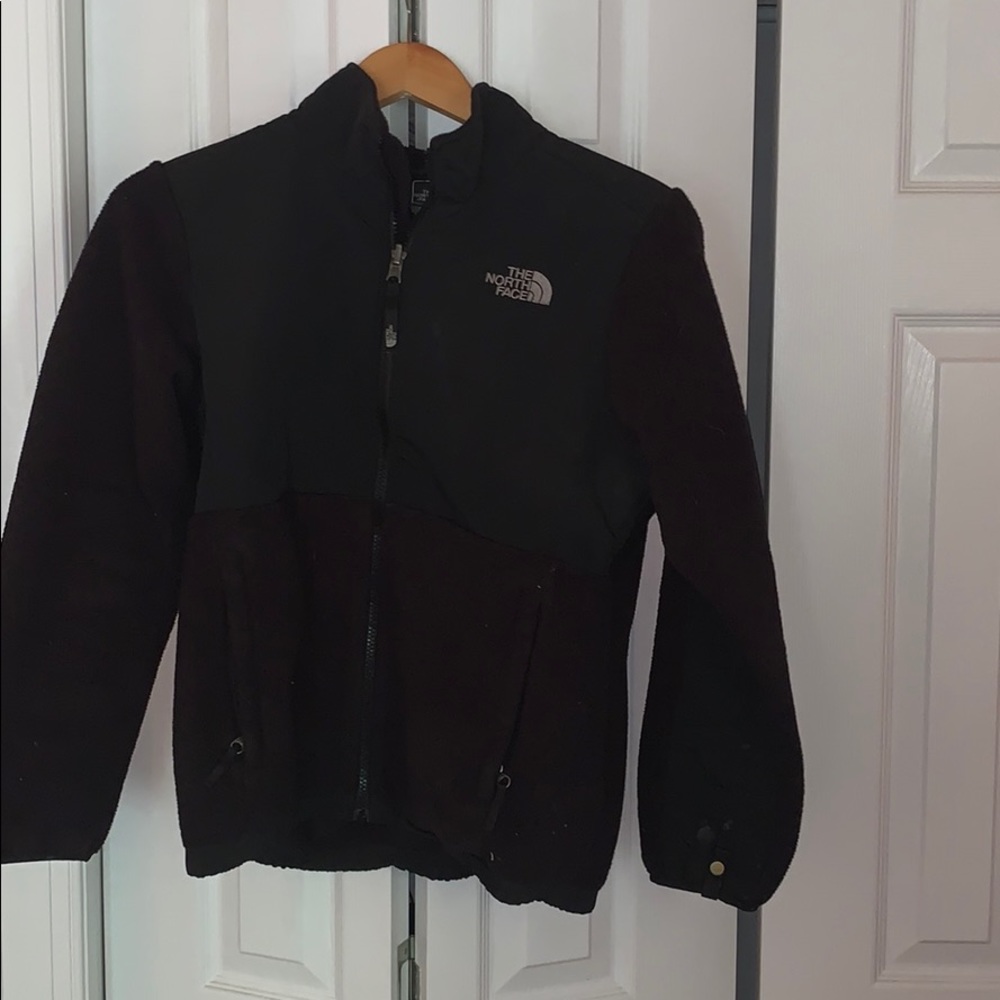 Black North Face jacket girls XL (Women’s XS)